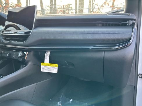 New 2026 Jeep Compass Latitude image 29