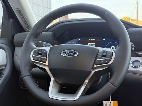 New 2026 Ford Explorer Active image 11