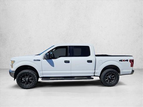Used 2017 Ford F150 XLT AWD/4WD image 7