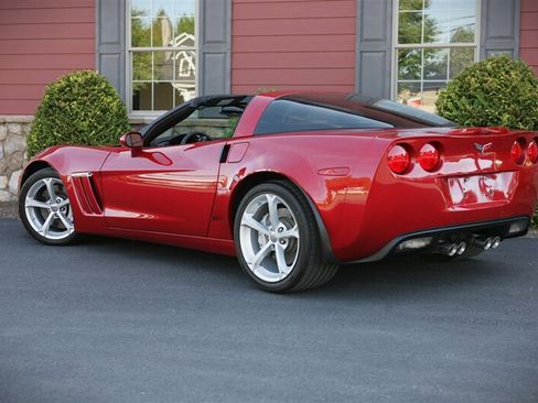 Used 2012 Chevrolet Corvette Grand Sport w/ 2LT Preferred Equipment Group RWD image 12