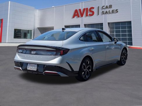 Used 2025 Hyundai Sonata SEL FWD image 6