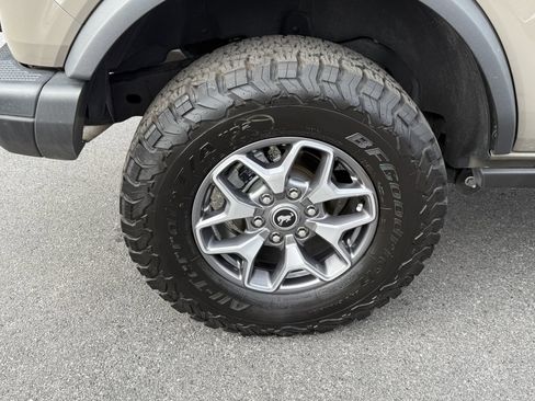 Certified 2025 Ford Bronco Badlands AWD/4WD image 39
