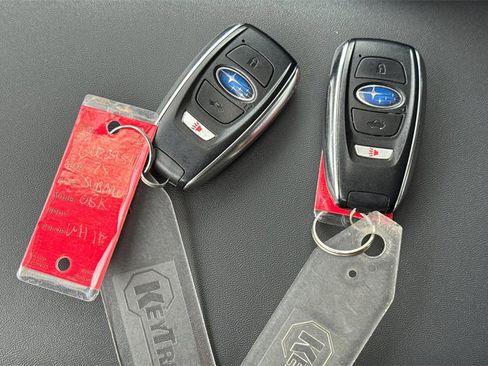 Used 2025 Subaru Outback Limited image 13