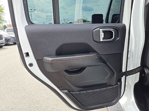 Used 2024 Jeep Wrangler Unlimited Sahara AWD/4WD image 42