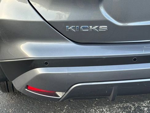 Used 2023 Nissan Kicks SV FWD image 13