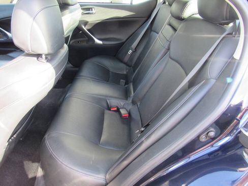 Used 2009 Lexus IS 250 AWD image 19