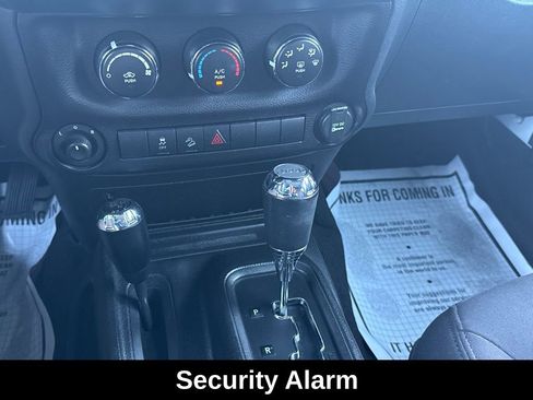 Certified 2016 Jeep Wrangler Unlimited Sport image 15