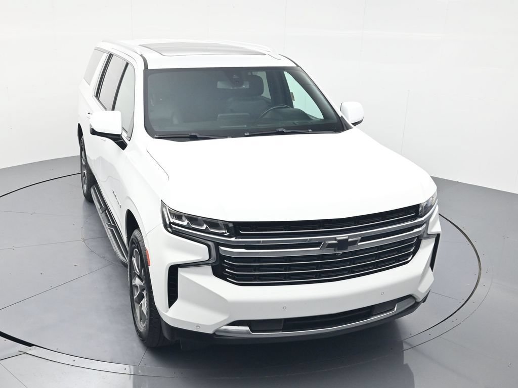 Used 2022 Chevrolet Suburban LT w/ LT Signature Plus Package AWD/4WD image 38