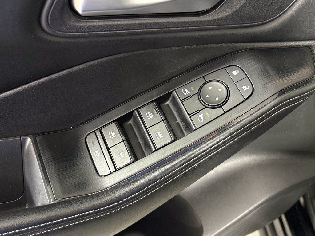 Used 2024 Nissan Rogue SV FWD image 14