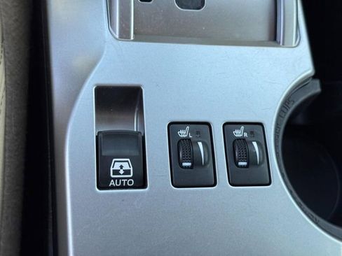 Used 2023 Toyota 4Runner SR5 Premium image 25