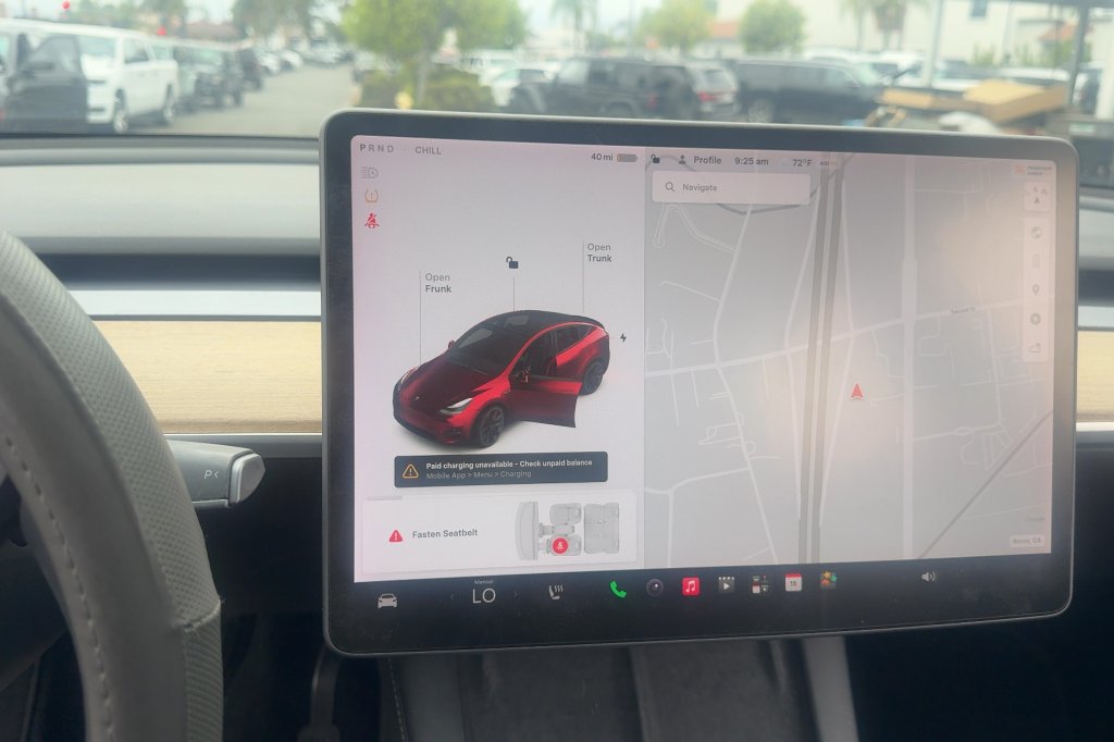 Used 2021 Tesla Model Y Long Range AWD/4WD image 16