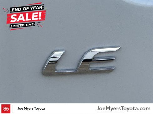 Used 2025 Toyota Corolla LE image 8