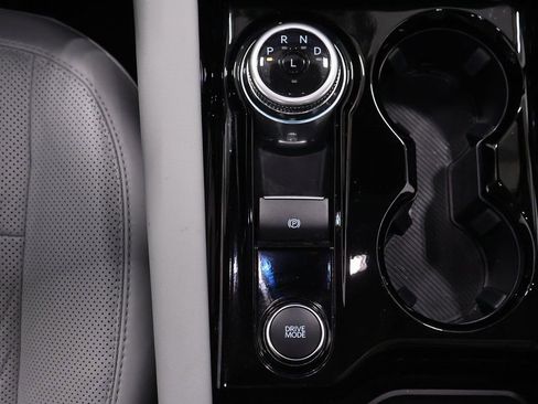 Certified 2025 Ford Explorer Platinum w/ Ultimate Package image 37