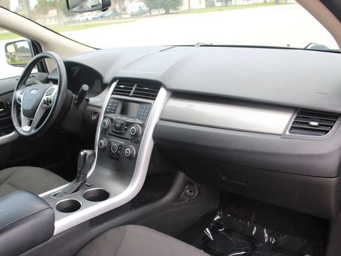 Used 2011 Ford Edge SEL FWD image 24