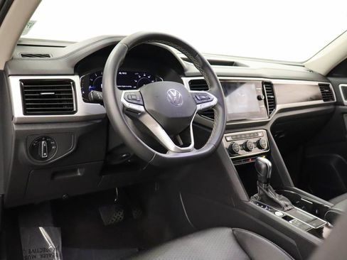 Used 2023 Volkswagen Atlas SE FWD image 14
