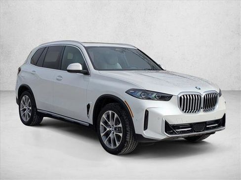 New 2026 BMW X5 xDrive40i w/ Premium Package image 6