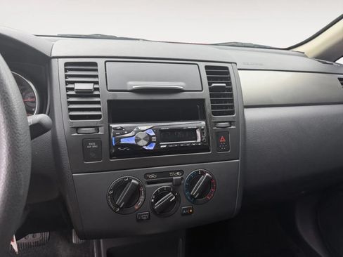 Used 2008 Nissan Versa 1.8 S FWD image 13