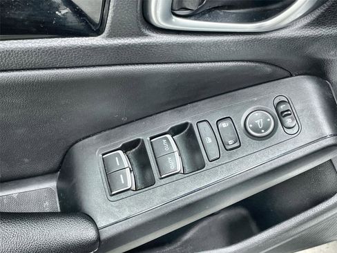 Used 2024 Honda Civic EX-L image 12