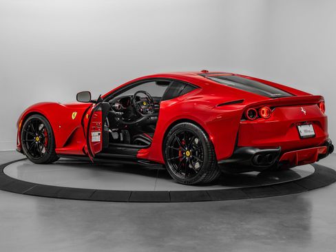 Certified 2019 Ferrari 812 Superfast RWD image 2