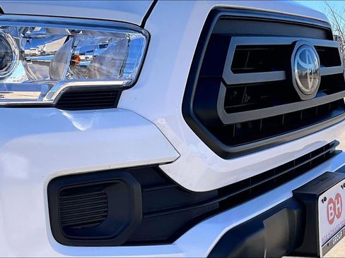 Used 2023 Toyota Tacoma SR image 28