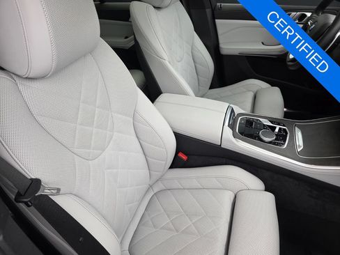 Certified 2025 BMW X5 sDrive40i w/ Premium Package RWD image 28