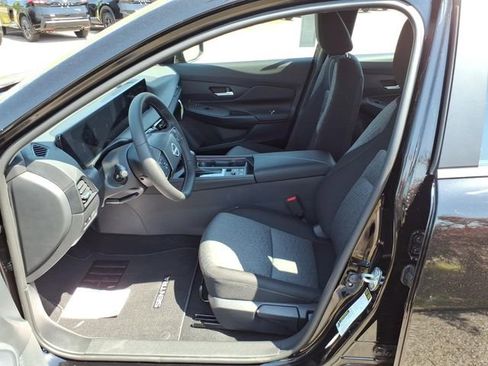 New 2026 Nissan Sentra SV FWD image 6