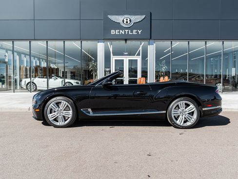 Certified 2023 Bentley Continental GT Mulliner AWD/4WD image 5