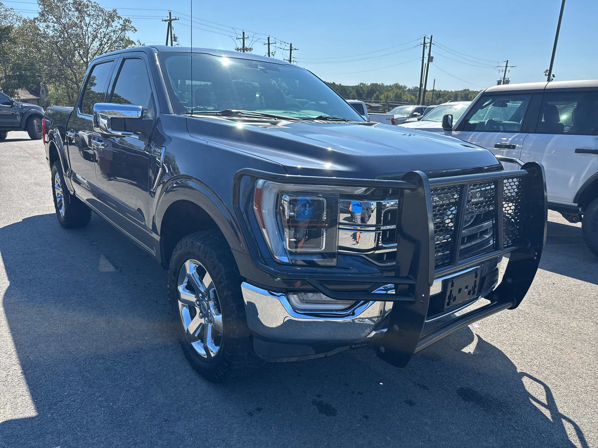 Used 2021 Ford F150 Lariat w/ Equipment Group 502A High AWD/4WD image 3