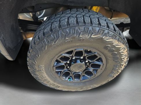 Used 2025 Chevrolet Silverado 2500 ZR2 w/ ZR2 Bison Edition AWD/4WD image 33
