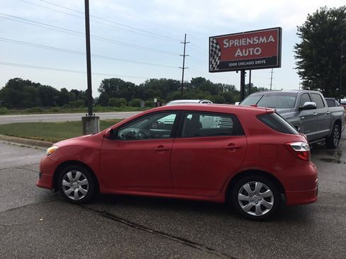 Used 2009 Toyota Matrix S FWD image 10