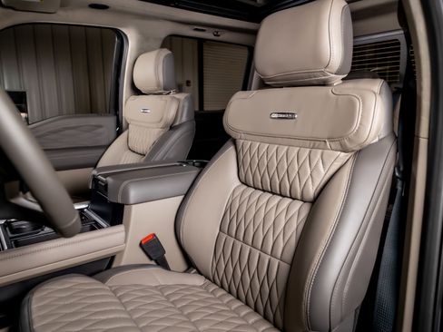 Used 2026 Ford F450 Platinum w/ Platinum Plus Package image 4