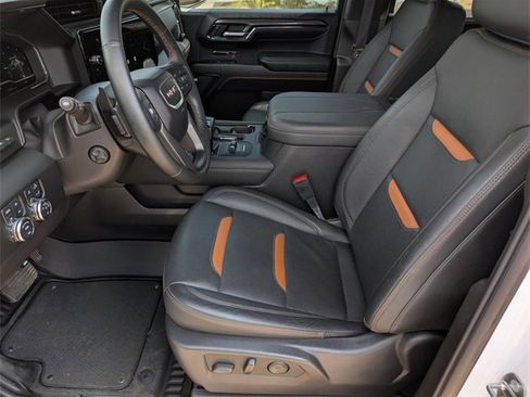 Used 2024 GMC Sierra 1500 AT4 w/ Technology Package image 21
