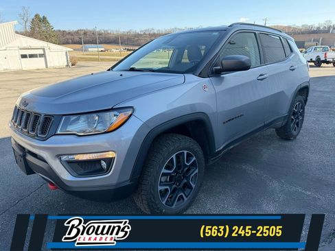 Used 2019 Jeep Compass Trailhawk w/ Safety & Security Group image 1