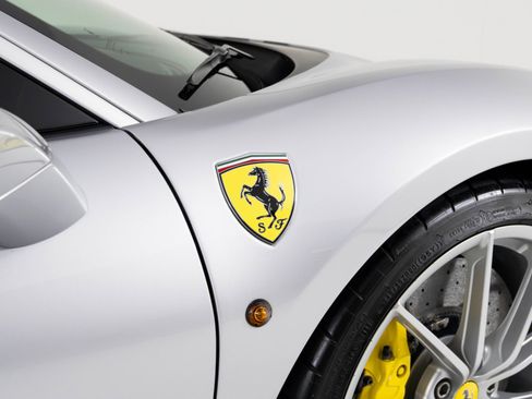 Used 2020 Ferrari 488 Pista Coupe image 57
