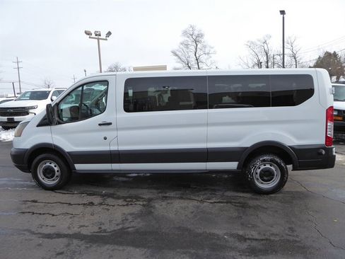 Used 2015 Ford Transit 350 XL image 4