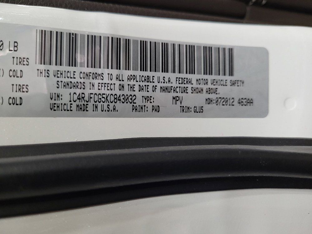 Used 2019 Jeep Grand Cherokee Overland AWD/4WD image 33