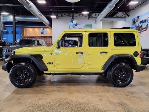 Certified 2023 Jeep Wrangler Unlimited Sport w/ Sun And Sound Package AWD/4WD image 6