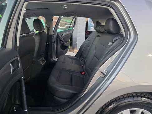 Used 2015 Volkswagen Golf S FWD image 22