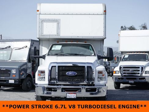 Used 2016 Ford F650 2WD Regular Cab Super Duty image 3