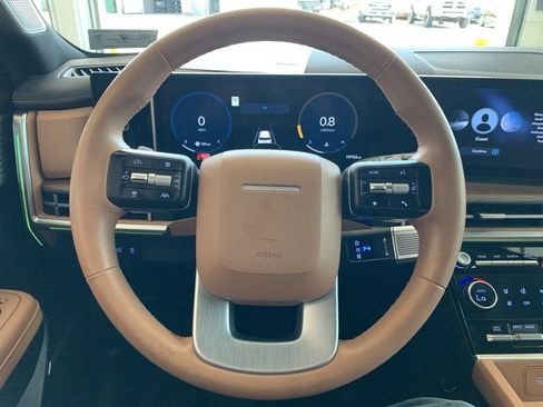 Used 2024 Hyundai Santa Fe Limited image 4