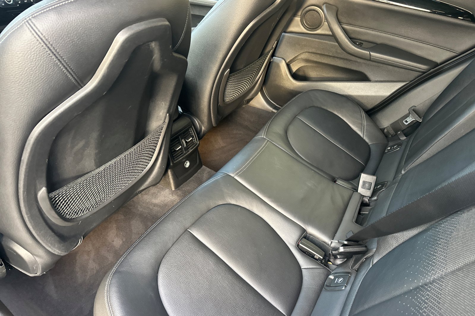 Used 2018 BMW X1 xDrive28i AWD/4WD image 4