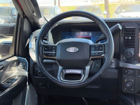 Used 2025 Ford F250 Platinum w/ FX4 Off-Road Package image 25