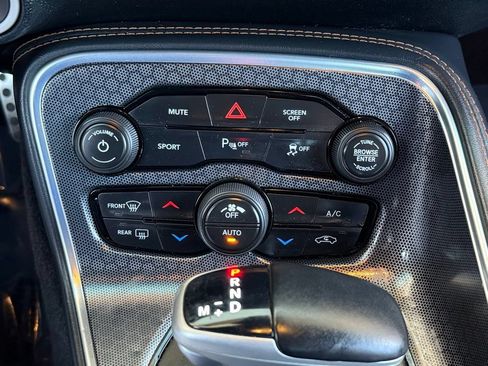 Used 2018 Dodge Challenger SXT Plus RWD image 21
