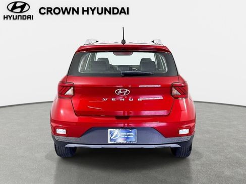 Certified 2023 Hyundai Venue Limited w/ Cargo Package FWD image 6