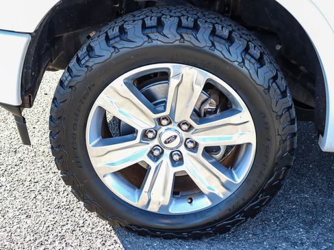 Used 2019 Ford F150 Platinum w/ Equipment Group 701A Luxury image 12