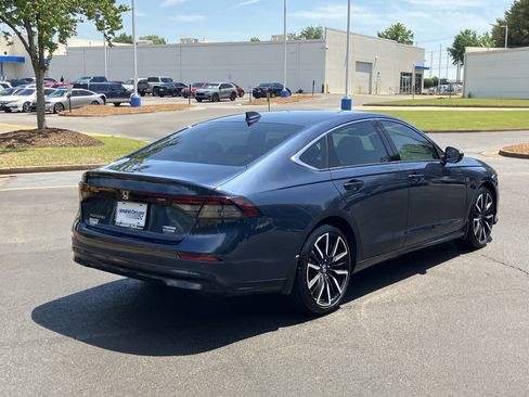 Used 2025 Honda Accord Touring image 10