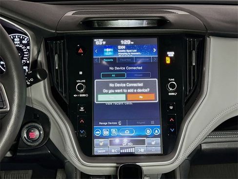 Used 2025 Subaru Outback Limited image 12