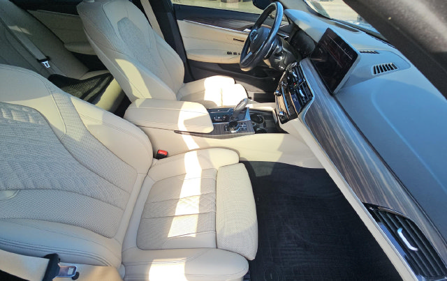 Used 2023 BMW 540i xDrive w/ Executive Package AWD/4WD image 6