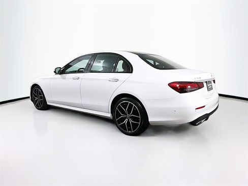 Used 2021 Mercedes-Benz E 350 4MATIC Sedan image 5