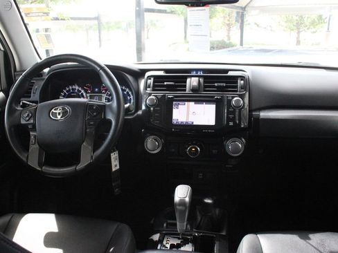 Used 2019 Toyota 4Runner TRD Off-Road Premium AWD/4WD image 26